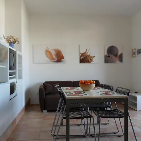 Casa de Férias Modern In Apulia With Terrace
