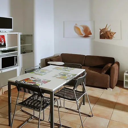 Casa de Férias Modern In Apulia With Terrace Nardò