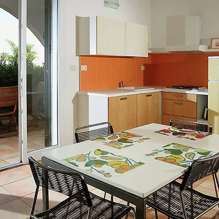 Modern In Apulia With Terrace Casa de Férias